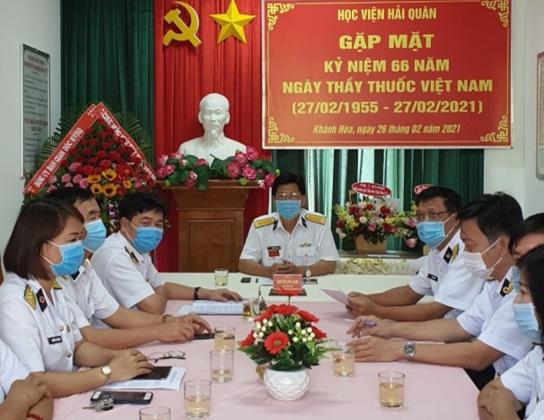 Học viện Hải quân gặp mặt và chúc mừng cán bộ, nhân viên quân y